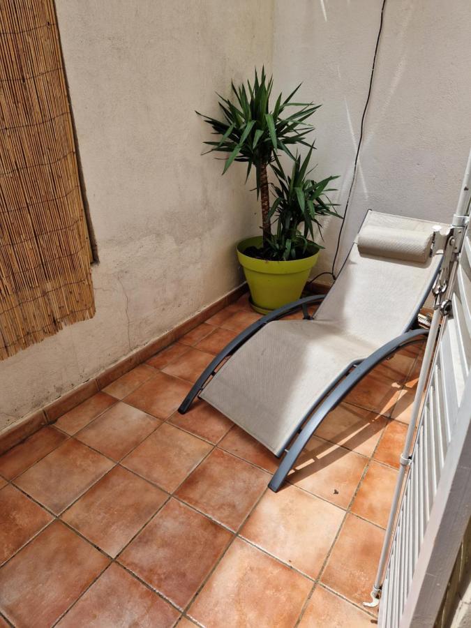 2 Pieces Dans Le Centre Avec Petite Terrasse 3*** Apartment Marseille Exterior photo